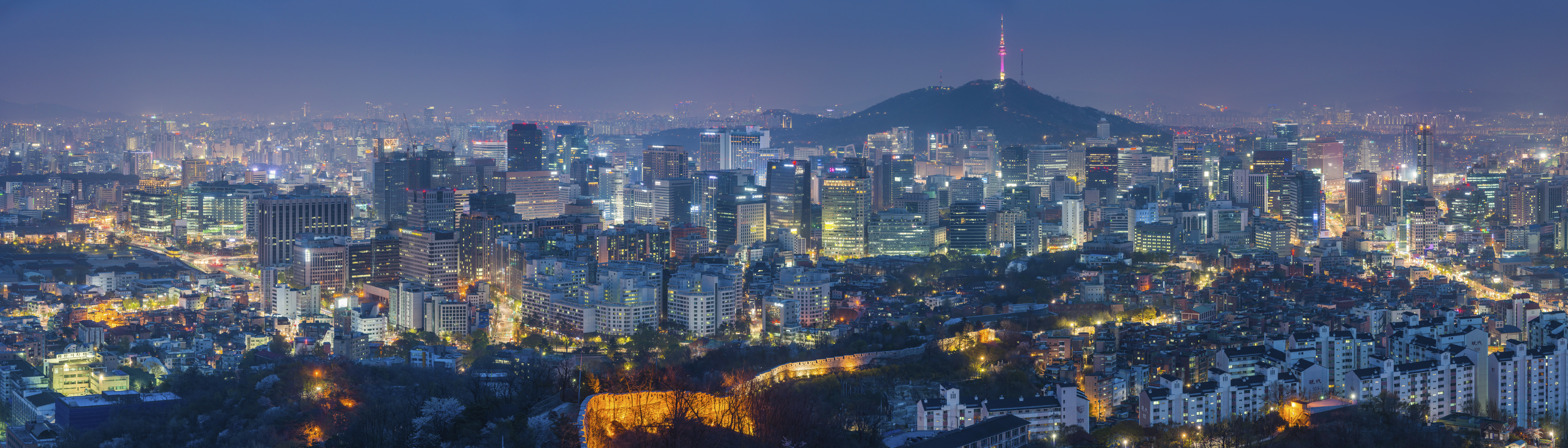 Evening view of Seoul's skyline