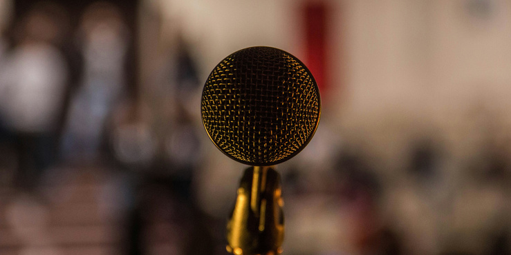 Microphone