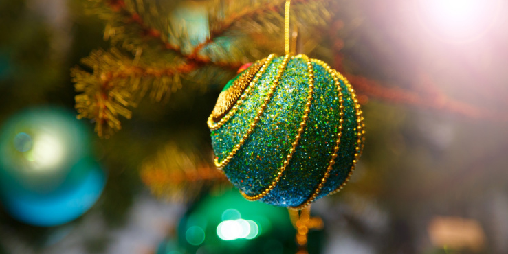 festive bauble image