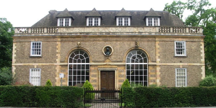 Scott Polar Research Institute front of building