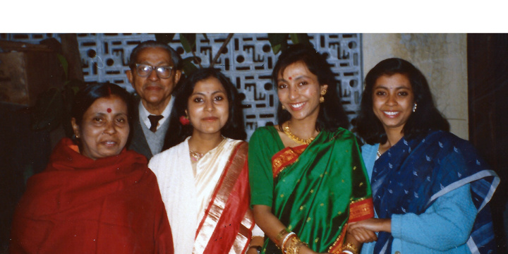 Sumita pictured with family at her wedding reception in Delhi, January 1991.