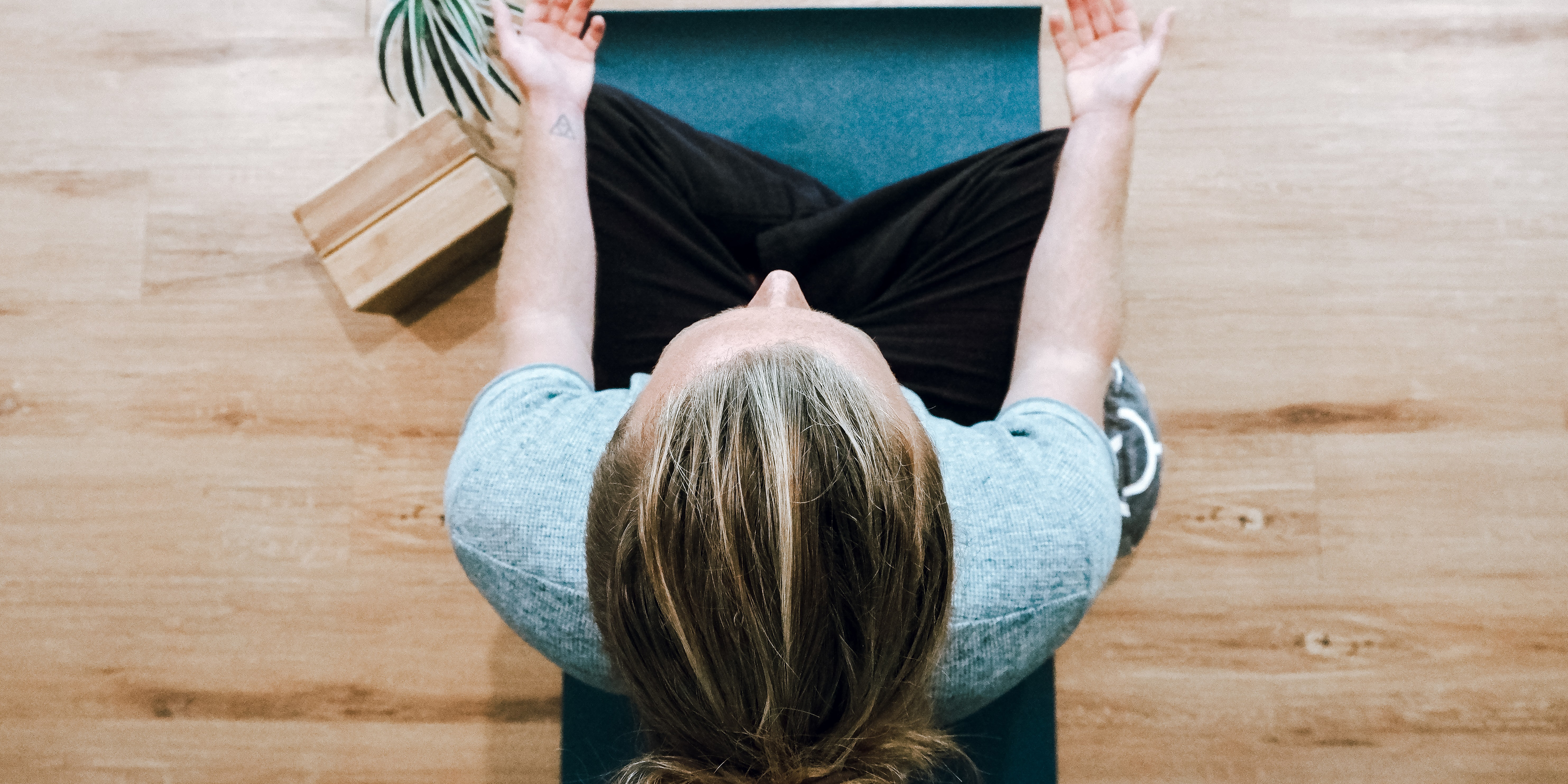 Lady mediating
