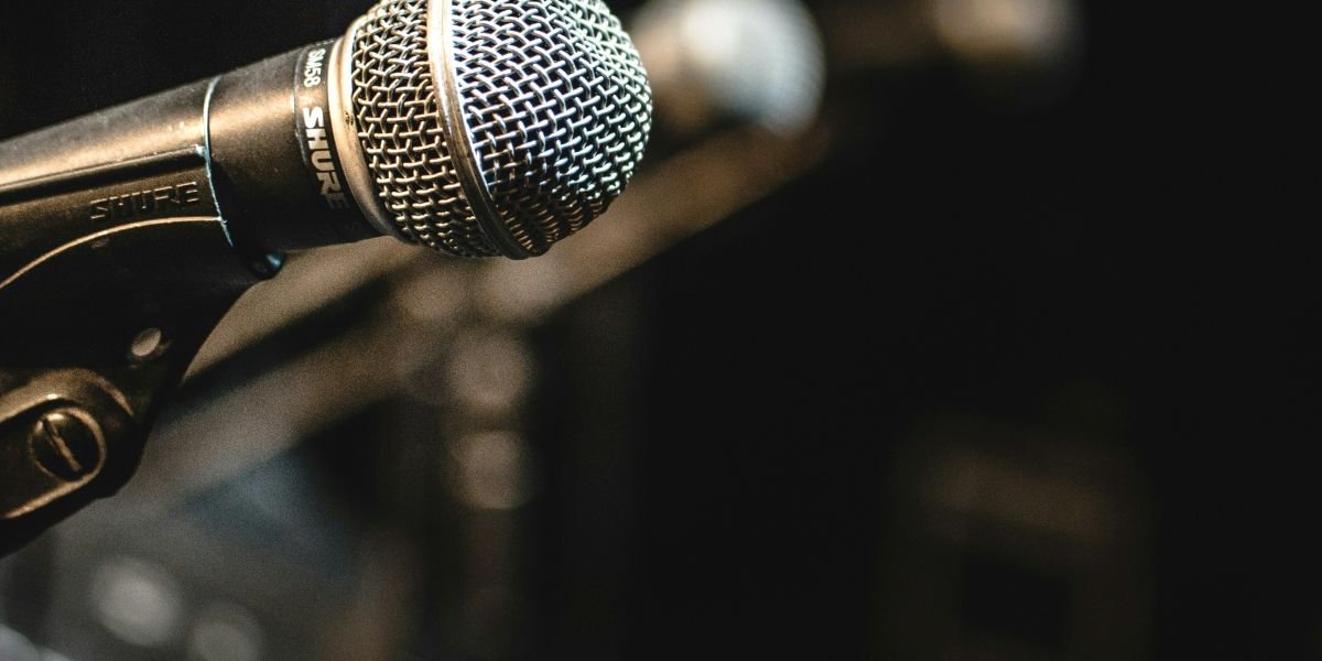 Microphone