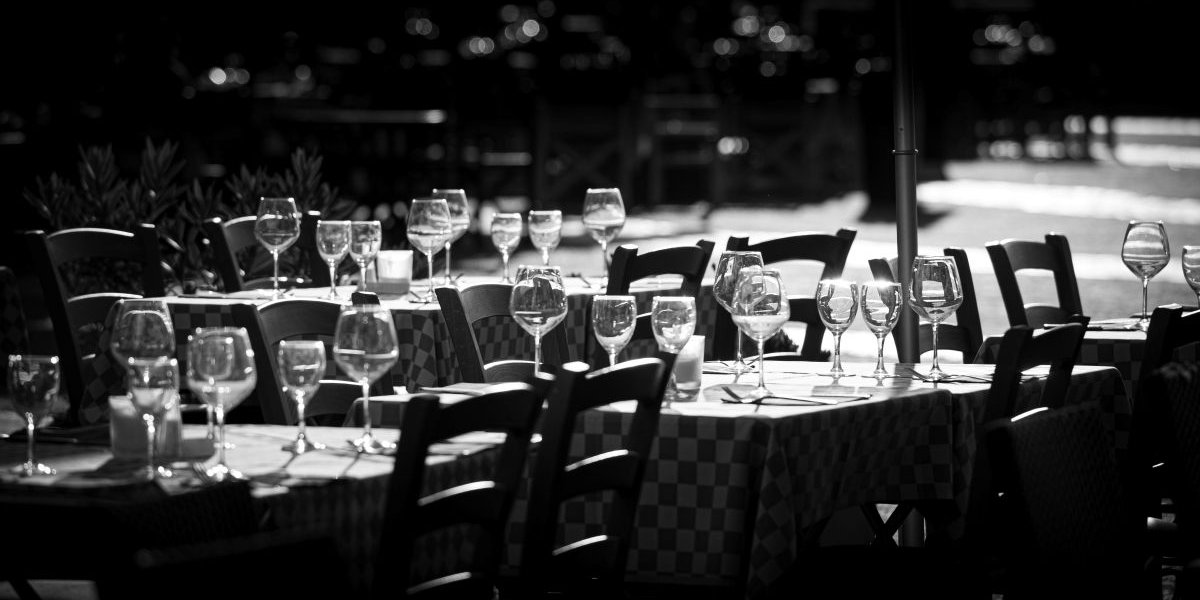 Formal dinner table setting