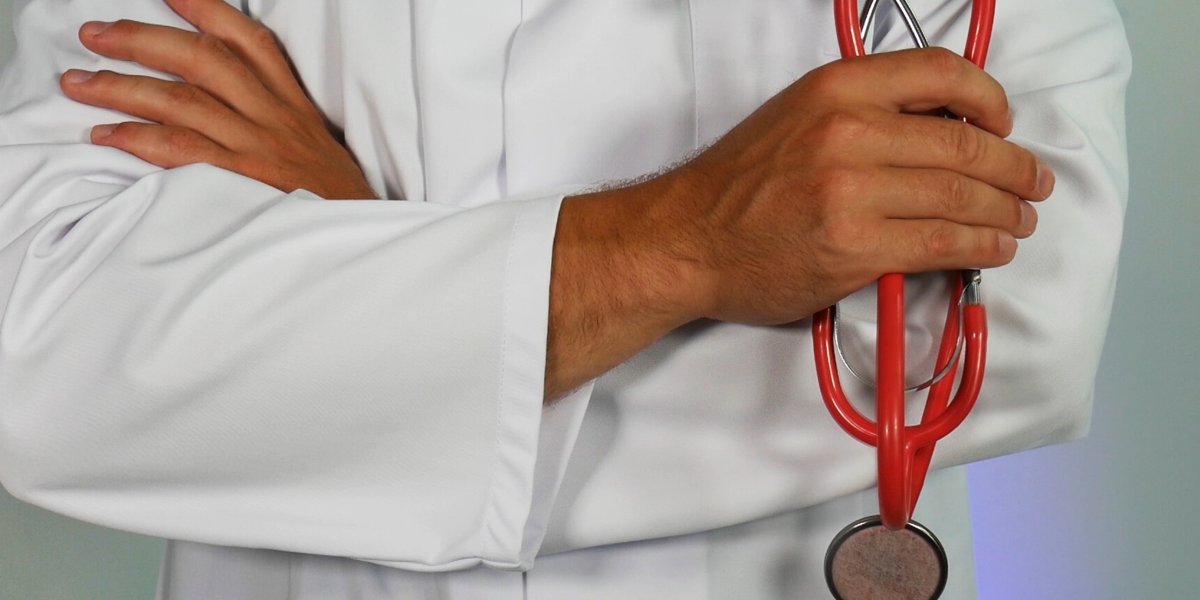 Image of doctor holding a stethoscope