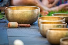 Gold mediation bowls