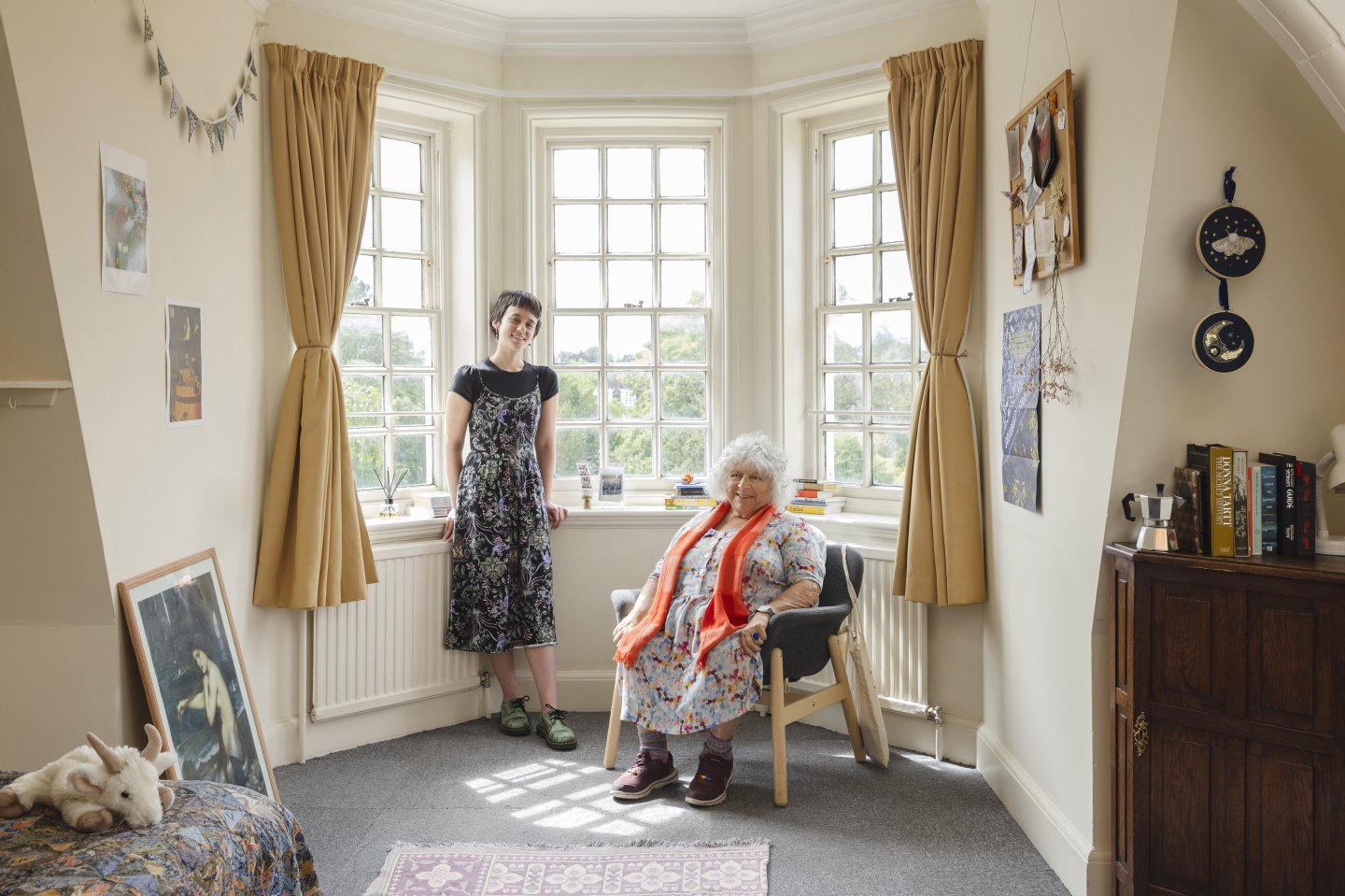 Amelia (left) with Miriam (right).