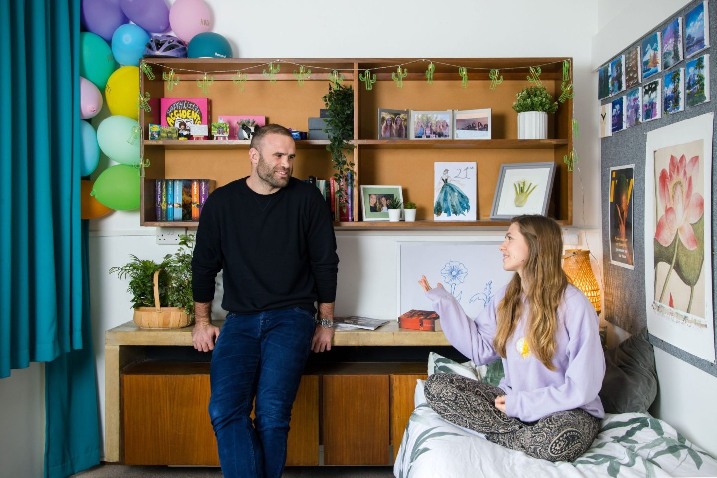 Jamie Roberts and student in room